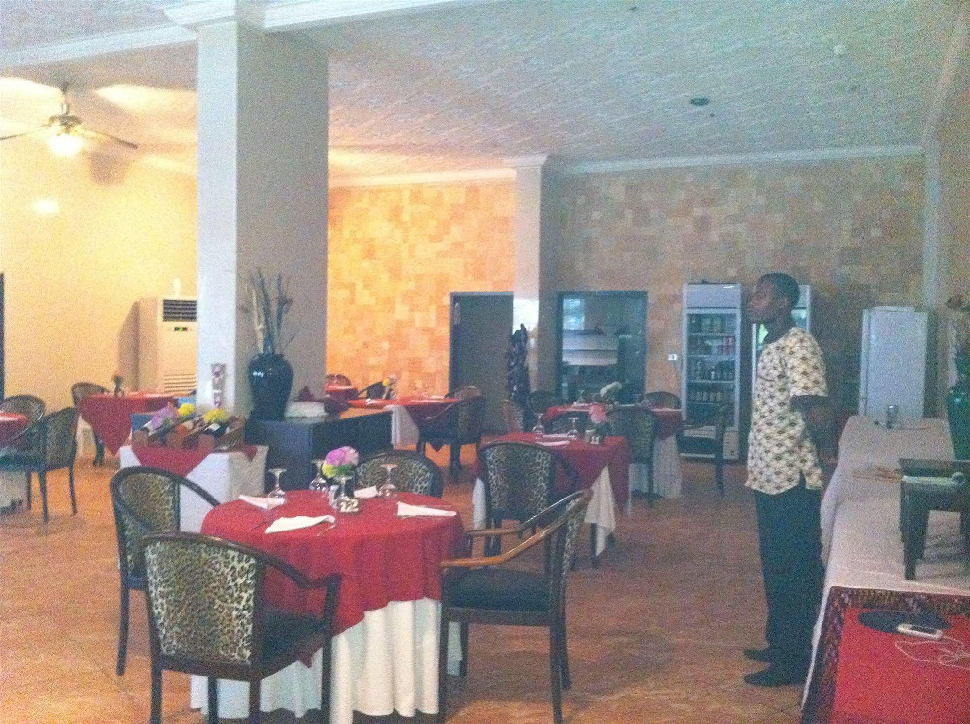 Mariador Palace Conakry Eksteriør bilde